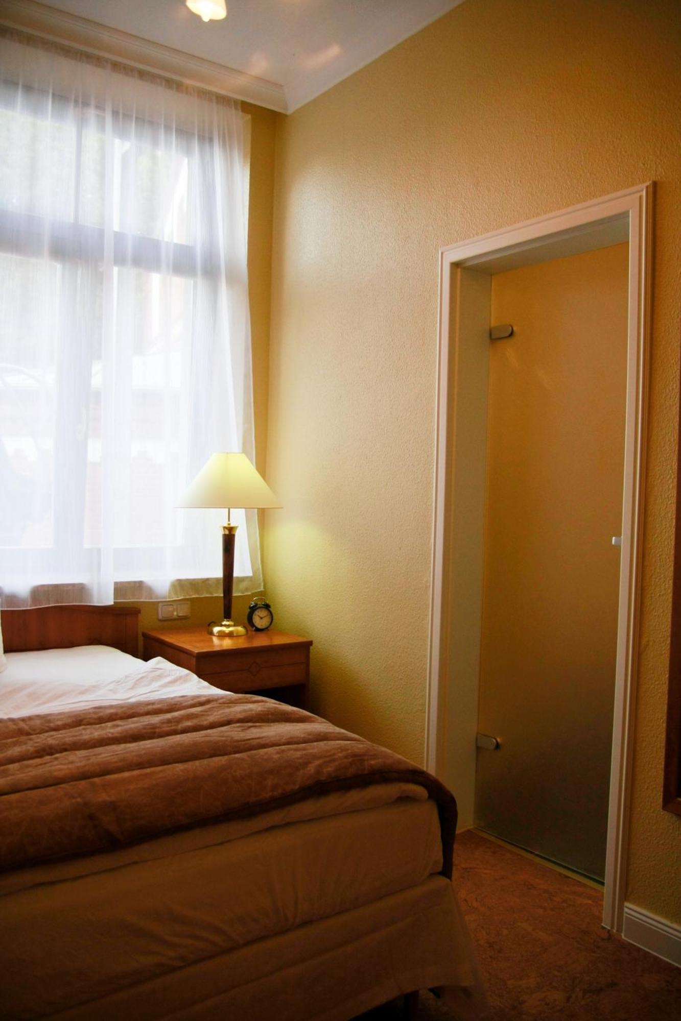 Hotel Fründts 3*